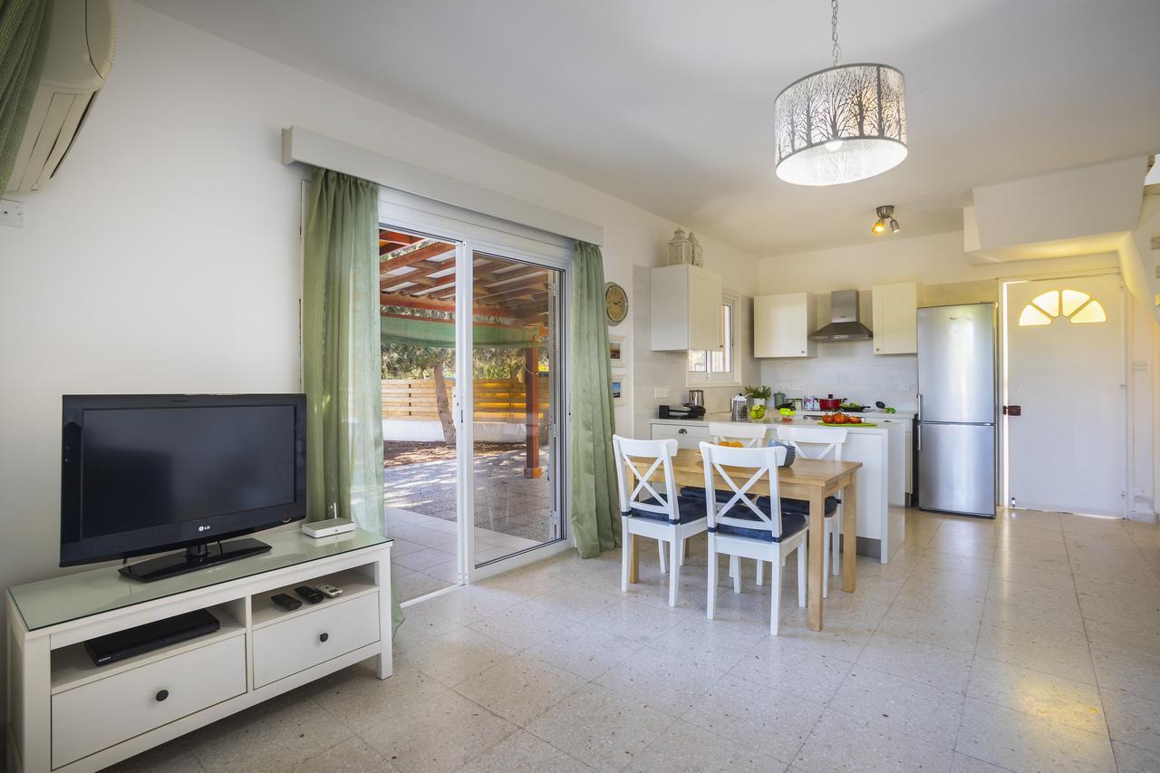 Larnaca Villa Marina Meneou Екстериор снимка